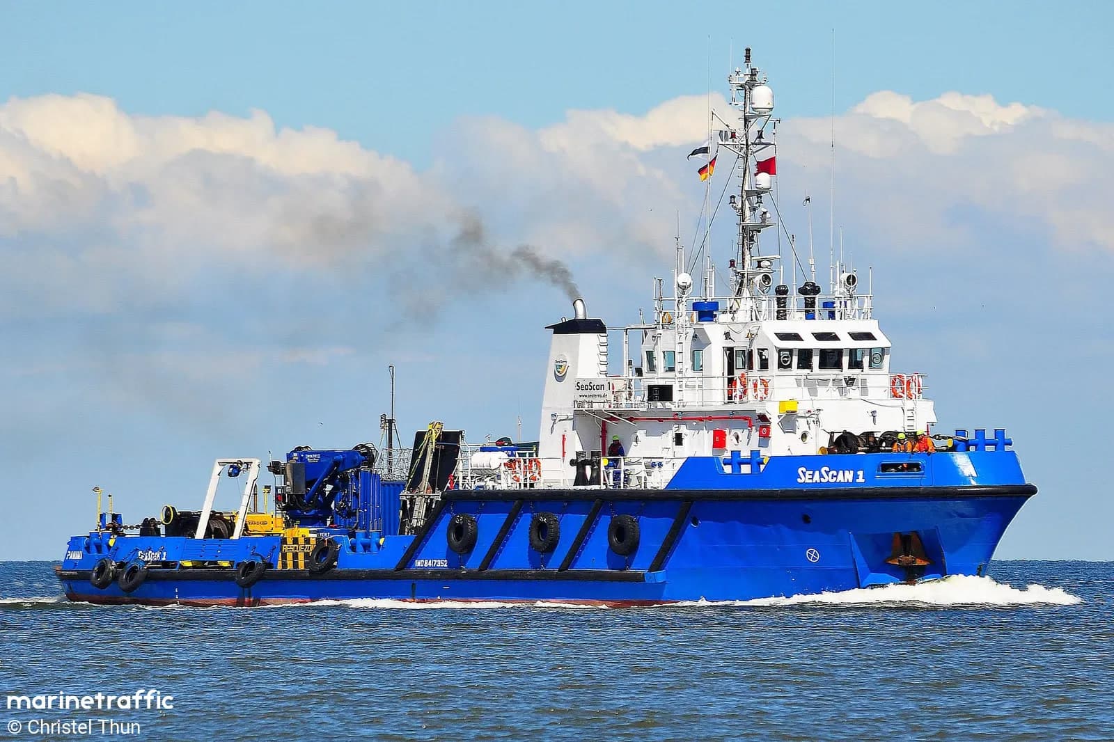 The tug Sea Scan 1 underway